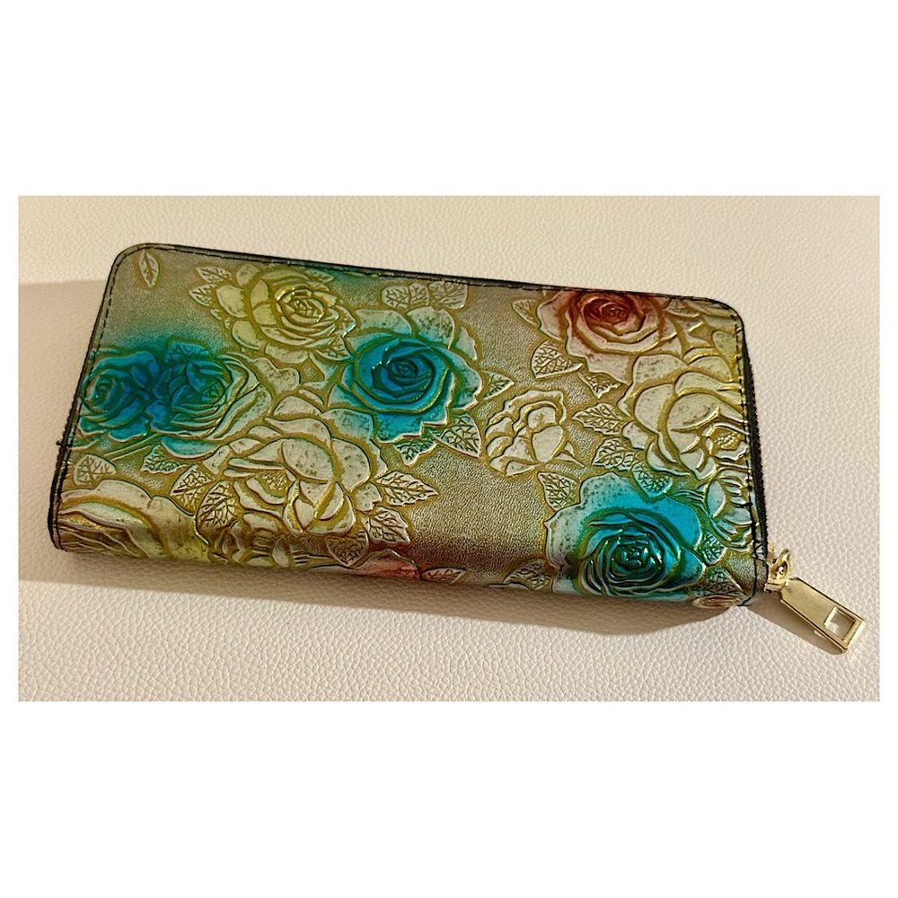 Women’s Trendy Chic Floral Rose Embossed Zip-Around Wallet Metallic Teal Bronze